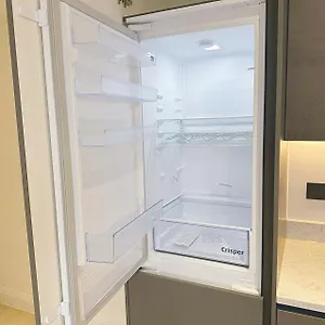 https://apt-luxury-modern-flat-near-center.brighton-hotels-england.com