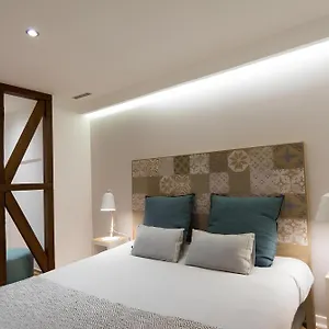  Apartment Casa Do Castelo 2- Work Or Relax In The Historic Heart Of Lisbon!