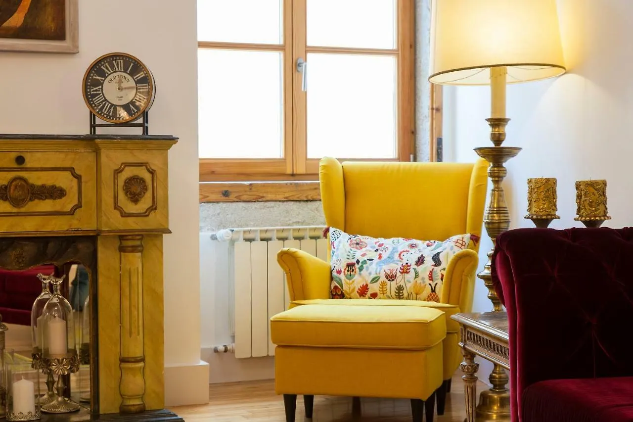 Chiado 4-Bedroom Flat Lisbon